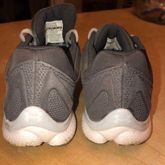 Under Armour Women's‎ Micro G Renegade Running Sneakers Shoes S 9. - Picture 4 of 8